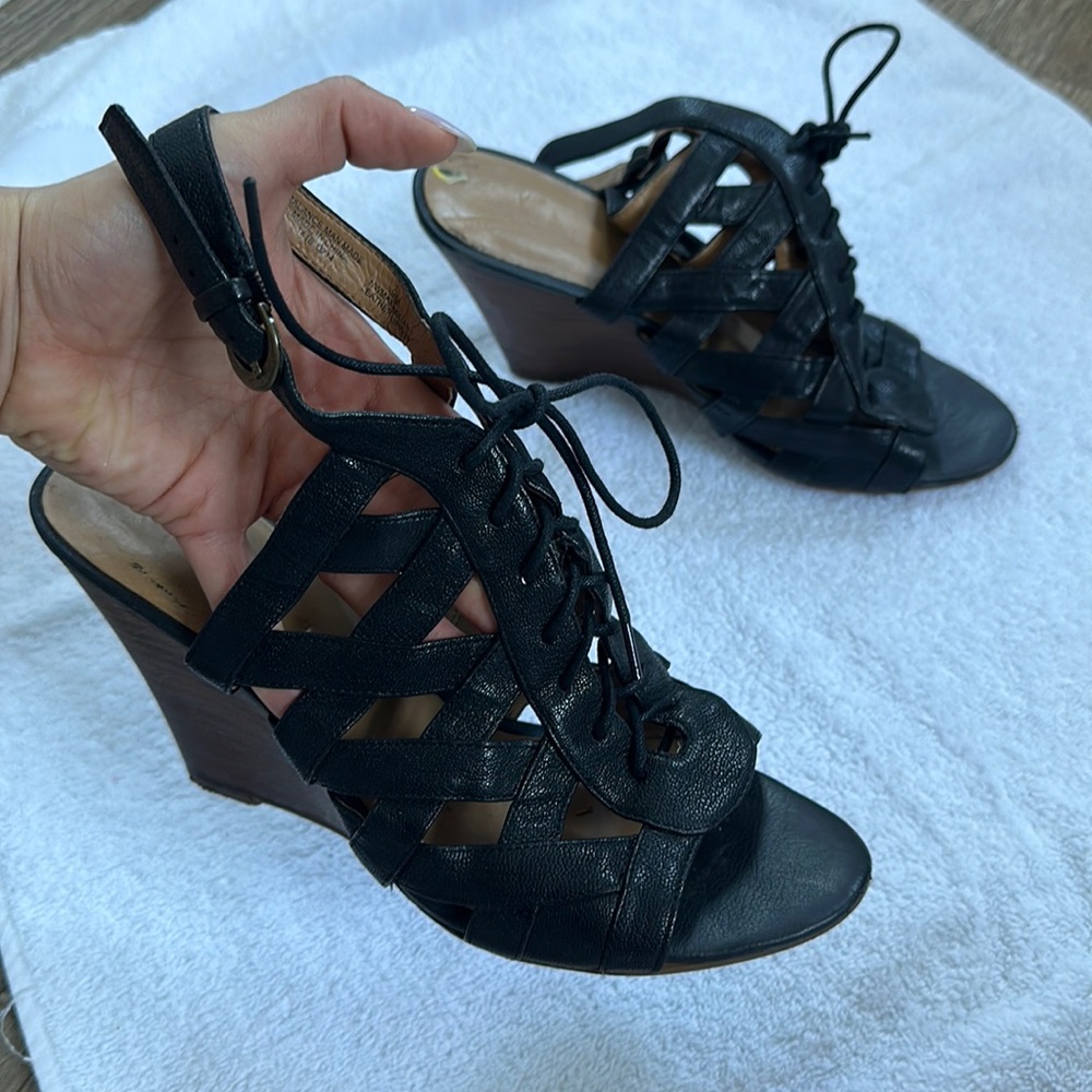 Leather Nine West Wedges
